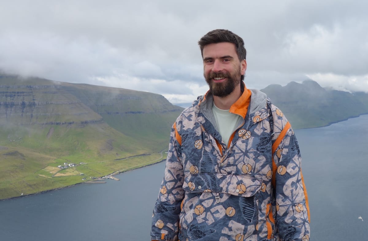 A wire service that doesn't charge you?!